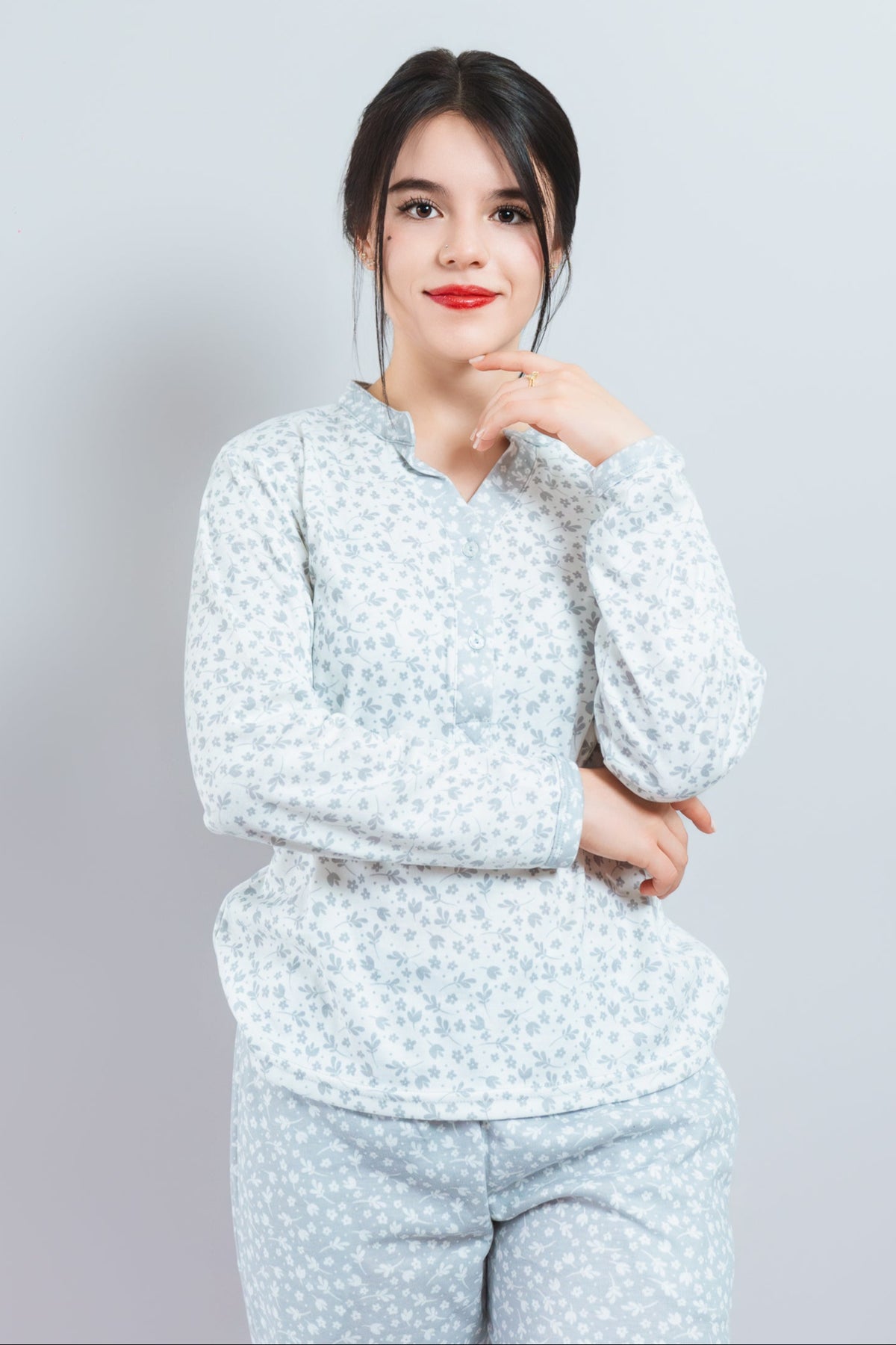 Pijama Estampada con Botones y Cuello Militar